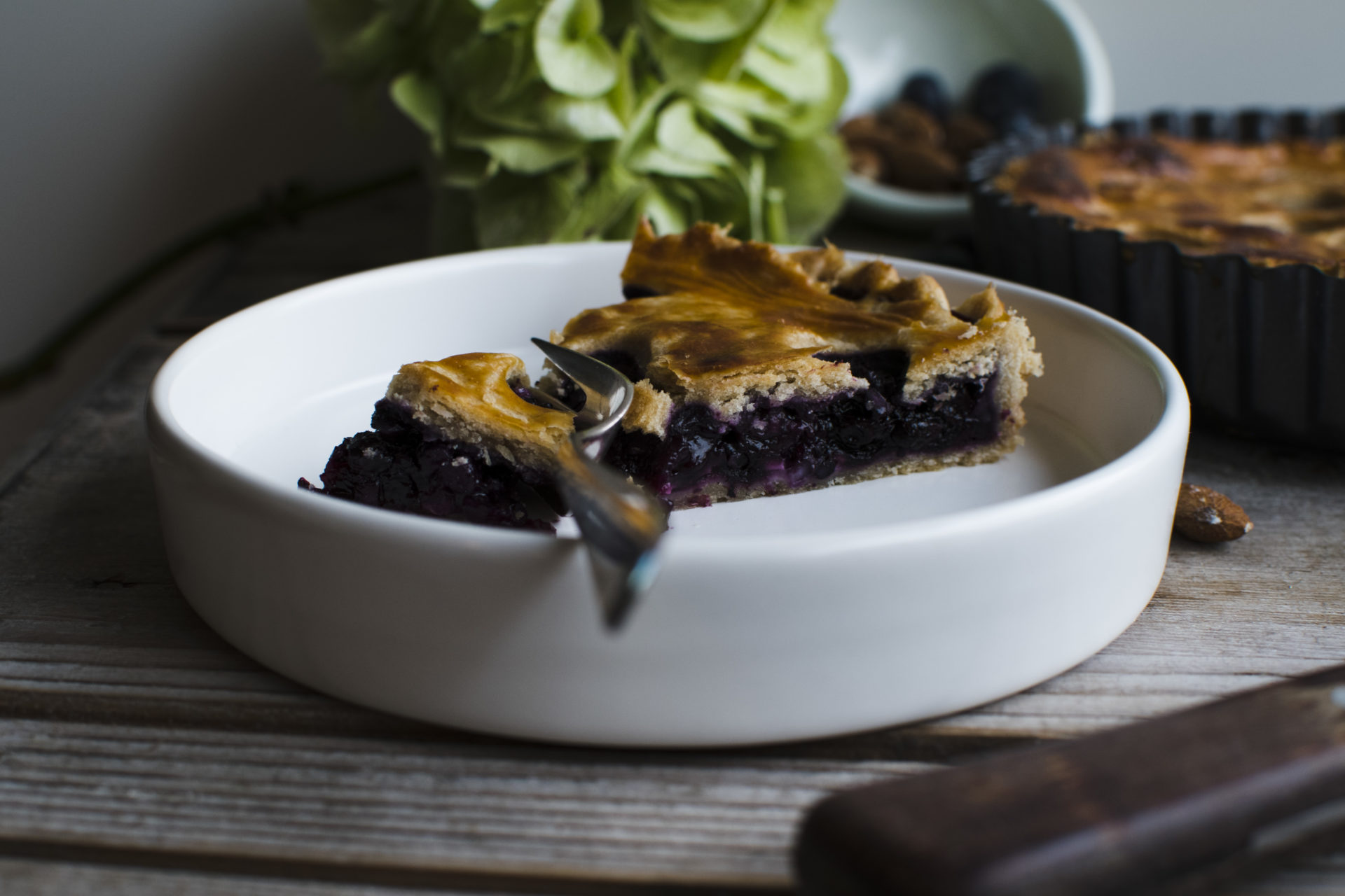 Blaubeer-Mandel-Pie /Blueberry almond pie [wienerbroed.com] Das perfekte Soulfood für Schmuddelwetter / the perfect soulfood for lousy weather