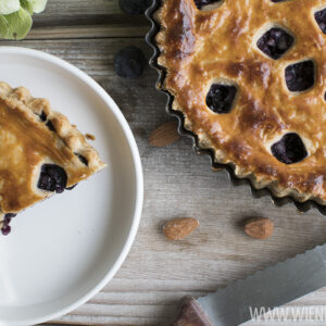 Blaubeer-Mandel-Pie /Blueberry almond pie [wienerbroed.com] Das perfekte Soulfood für Schmuddelwetter / the perfect soulfood for lousy weather