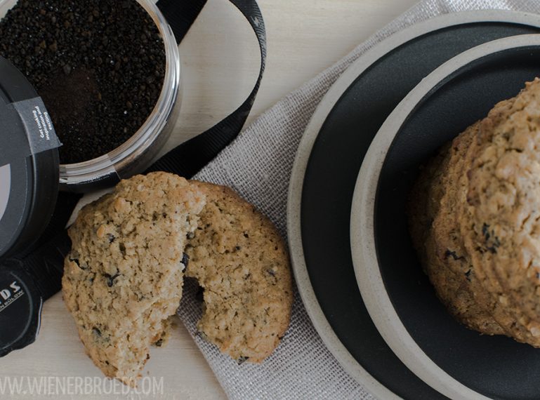 Kirsch-Lakritz-Cookies – Hygge auf dem Sofa