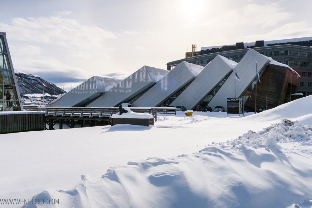 Mit der AIDAcara im Winter in Norwegen auf der Reise "Winter im hohen Norden" – Das Tor zur Arktis, ein Besuch in Tromsø [wienerbroed.com]