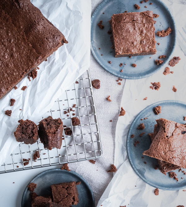 Brownies - ein Ratzfatz-Rezept für den Klassiker aus den USA, perfekt klitschig und saftig / Brownies - the perfect US' classic