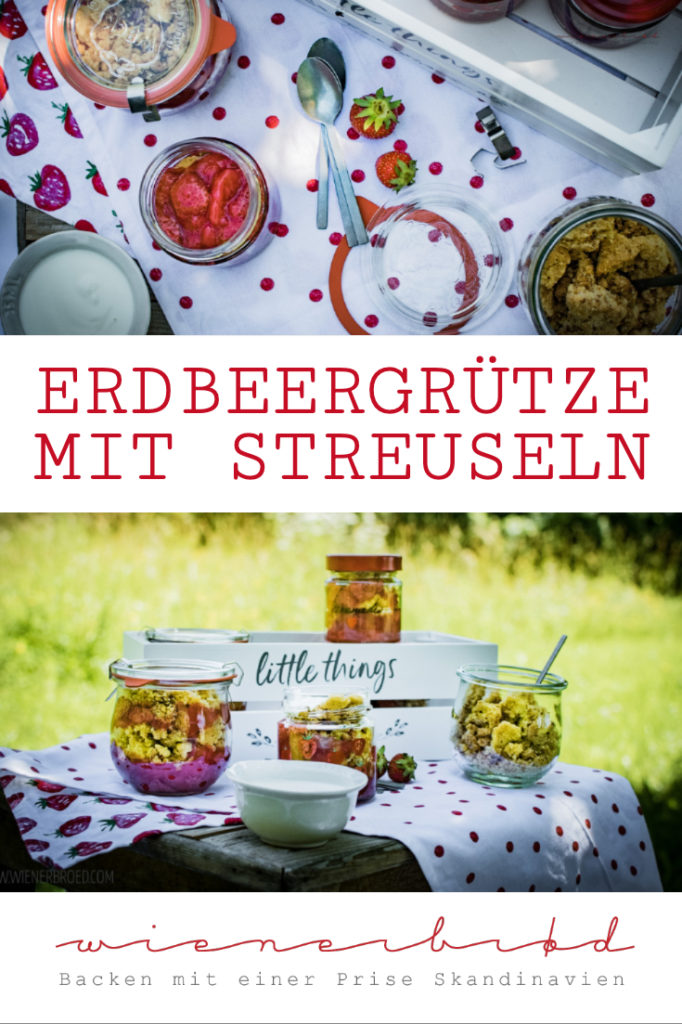 Erdbeergrütze mit Streuseln und Schwedenmilch, dänische Fruchtgrütze mit Streuseln und Sauermilch schwedischer Art, das perfekte Dessert für Midsommar / Strawberry jelly with crumble and filmjölk, Danish fruit jelly with streusel and Swedish sour milk, perfekt vor midsummer [wienerbroed.com]