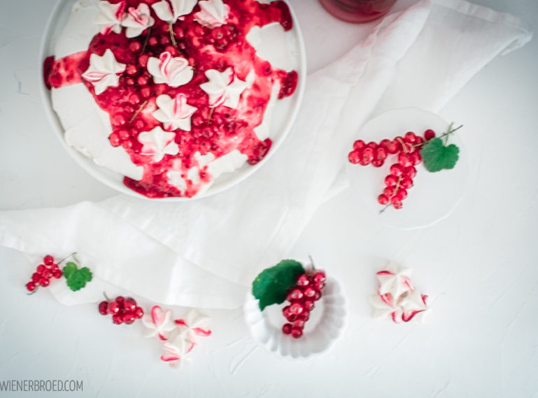 Rezept für Johannisbeer-Pavlova | Heute gibt’s Süßes und Saures