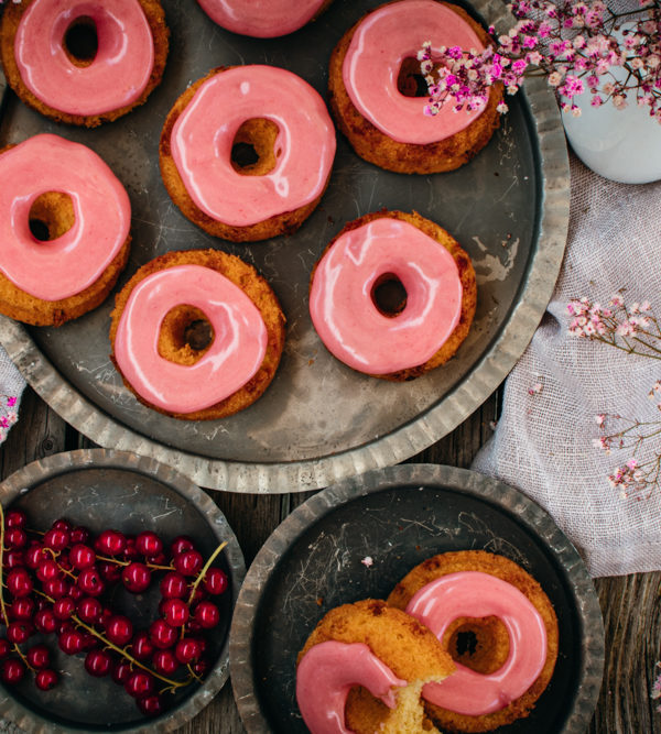 Johannisbeer-Schokolade-Donuts | © Katharina Laurer, wienerbroed.com